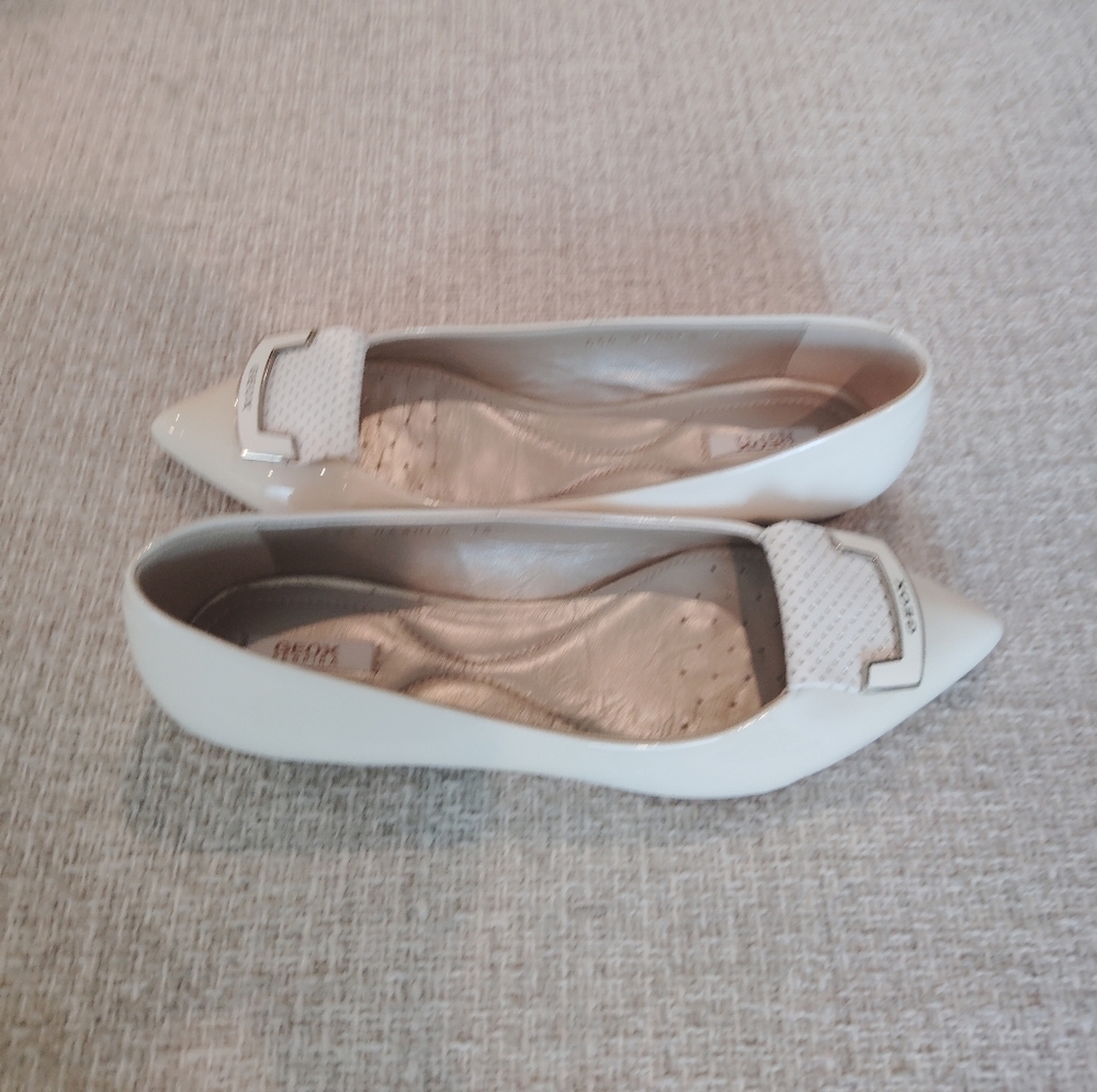 Geox Respira Women's White Flats - Picture 5 of 6